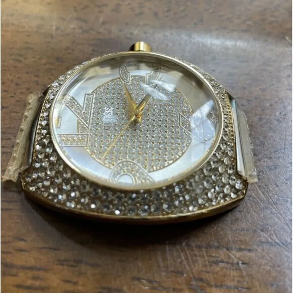 GUESS - Women - Stainless Steel Quartz Watch With Swarovski‎ Crystals - G13529L